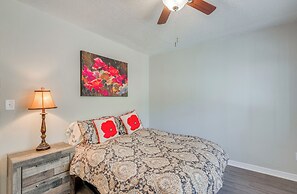 Pet-friendly Yard: Summerfield Home Near Golf