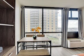 Oceanfront Daytona Beach Studio w/ Pool Access