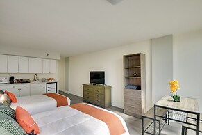 Oceanfront Daytona Beach Studio w/ Pool Access