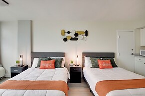 Oceanfront Daytona Beach Studio w/ Pool Access