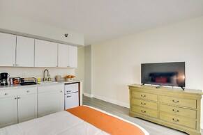 Oceanfront Daytona Beach Studio w/ Pool Access