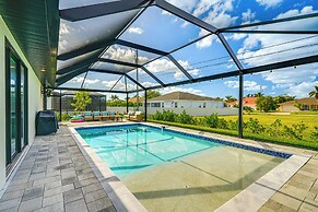 5 Mi to Beach: Cape Coral Escape w/ Patio & Grill!