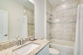 5 Mi to Beach: Cape Coral Escape w/ Patio & Grill!