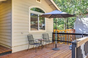 Forest-view Retreat: Grill & Fireplace in Sonora