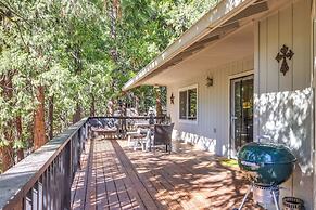 Forest-view Retreat: Grill & Fireplace in Sonora