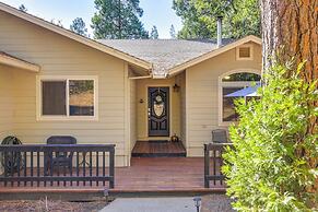 Forest-view Retreat: Grill & Fireplace in Sonora