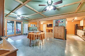 Fire Pits, Deck & Views: Catskills Home!