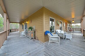 Fire Pits, Deck & Views: Catskills Home!