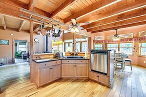 Fire Pits, Deck & Views: Catskills Home!