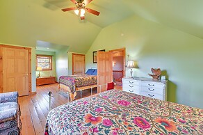 Fire Pits, Deck & Views: Catskills Home!