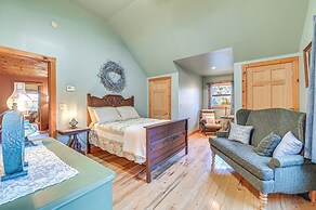 Fire Pits, Deck & Views: Catskills Home!