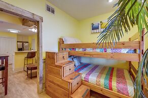 Port Aransas Home: Private Pool < 1 Mi to Beach!