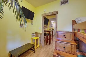 Port Aransas Home: Private Pool < 1 Mi to Beach!