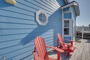 Port Aransas Home: Private Pool < 1 Mi to Beach!