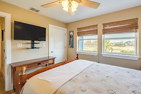 Port Aransas Home: Private Pool < 1 Mi to Beach!