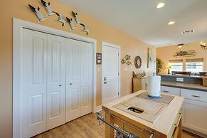 Port Aransas Home: Private Pool < 1 Mi to Beach!