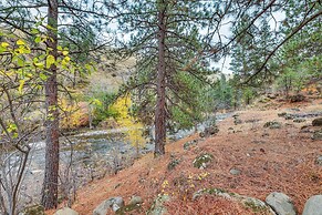 Cabin on Little Salmon River ~ 10 Mi to Riggins!
