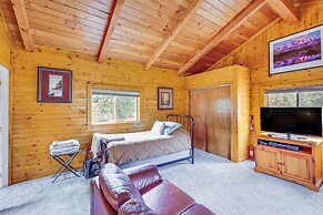 Cabin on Little Salmon River ~ 10 Mi to Riggins!