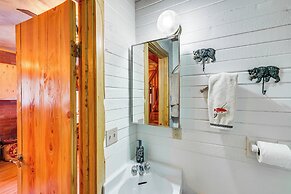 Cabin on Little Salmon River ~ 10 Mi to Riggins!