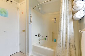 4 Mi to Dtwn: Family Home in Buffalo