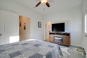 2 Mi to Lake Conroe Access: Home w/ Pool Table!