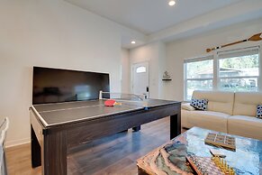 2 Mi to Lake Conroe Access: Home w/ Pool Table!