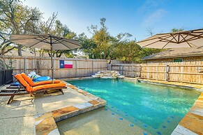 Outdoor Entertainment Space: Austin Family Home