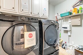 Outdoor Entertainment Space: Austin Family Home