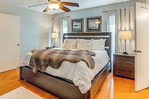 Outdoor Entertainment Space: Austin Family Home