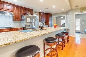 Outdoor Entertainment Space: Austin Family Home