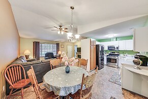 8 Mi to Bonners Ferry: Quiet Getaway w/ Patio