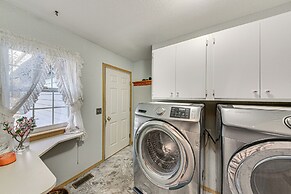 8 Mi to Bonners Ferry: Quiet Getaway w/ Patio