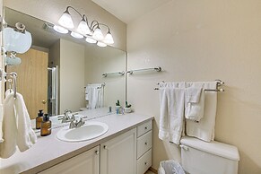 8 Mi to Bonners Ferry: Quiet Getaway w/ Patio