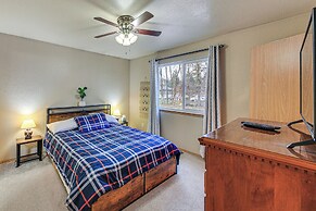 8 Mi to Bonners Ferry: Quiet Getaway w/ Patio