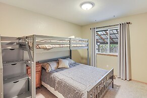 8 Mi to Bonners Ferry: Quiet Getaway w/ Patio