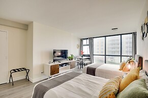 Beachfront Gem w/ Community Pool in Daytona!