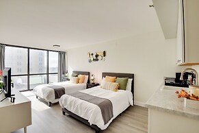 Beachfront Gem w/ Community Pool in Daytona!