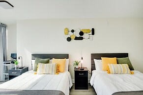 Beachfront Gem w/ Community Pool in Daytona!