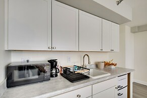 Beachfront Gem w/ Community Pool in Daytona!