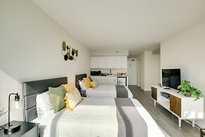 Beachfront Gem w/ Community Pool in Daytona!