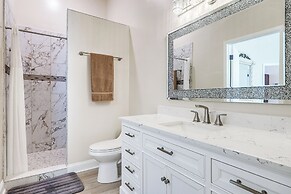 Home w/ Pool 5 Mi to Neptune Beach in Jacksonville