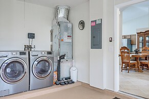 Home w/ Pool 5 Mi to Neptune Beach in Jacksonville