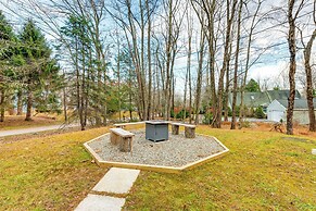 Arrowhead Lake Access & Fire Pit: Serene Cottage