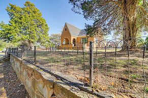 < 9 Mi to Dtwn Tulsa: Lovely Home w/ Yard & Deck!