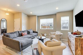 10 Mi to Fort Carson: Newly Built Townhome!