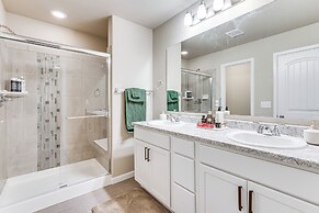 10 Mi to Fort Carson: Newly Built Townhome!