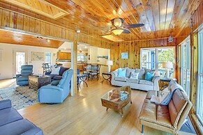 Lake Hamilton Escape w/ Dock & Waterfront Views!