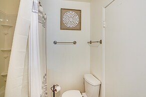 Lake Hamilton Escape w/ Dock & Waterfront Views!