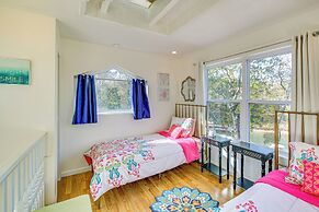 Lake Hamilton Escape w/ Dock & Waterfront Views!