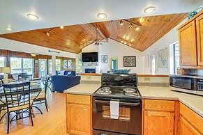 Lake Hamilton Escape w/ Dock & Waterfront Views!